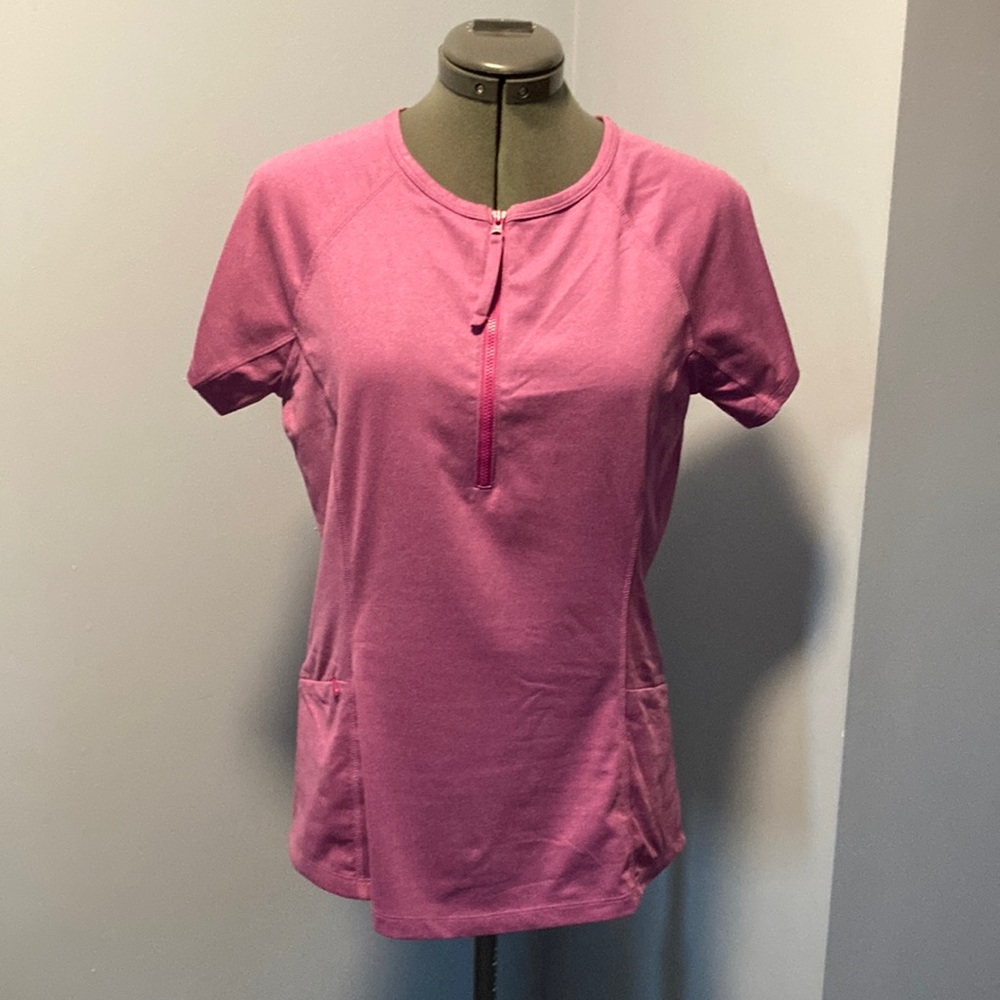 Title Nine short sleeve sun / swim shirt
